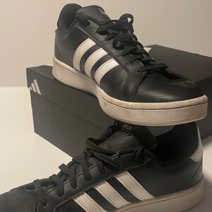 Adidas Men's Classic Black and White Sneakers
